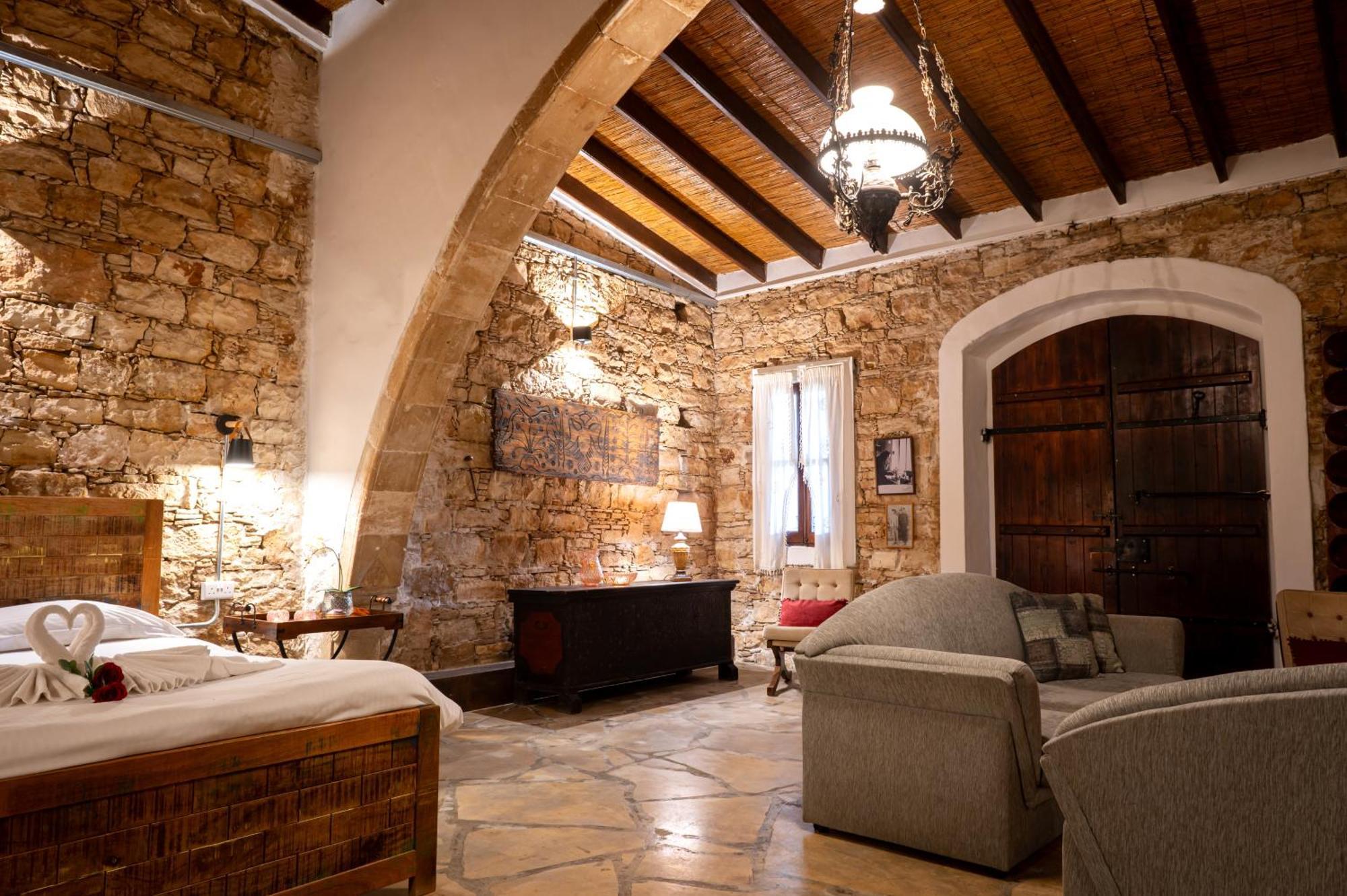 Oinoessa Traditional Boutique Guest Houses Lofou Exteriör bild