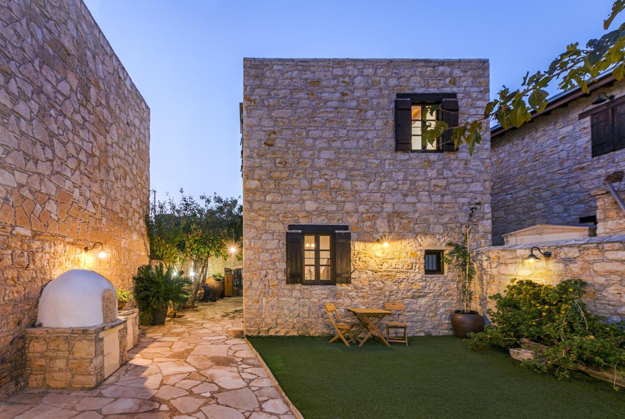 Oinoessa Traditional Boutique Guest Houses Lofou Exteriör bild