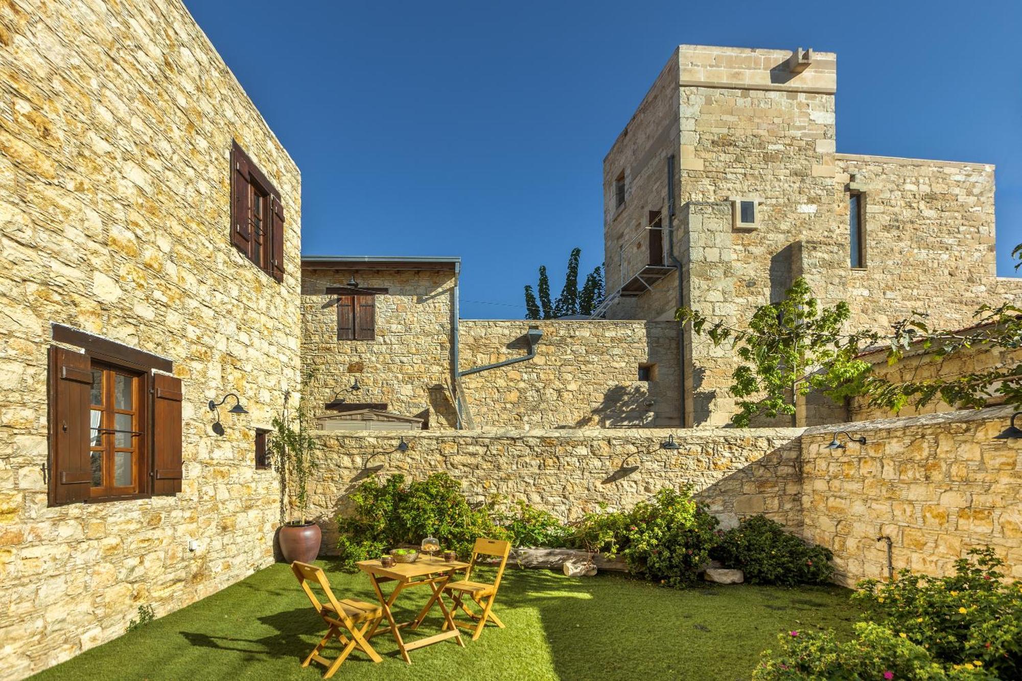 Oinoessa Traditional Boutique Guest Houses Lofou Exteriör bild